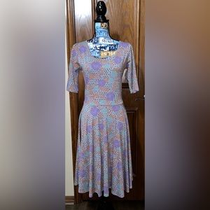 Lularoe Grey Dots with floral print- Size Medium. NWOT
